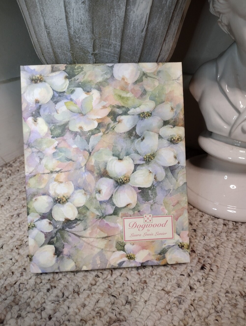 Creative Papers Vintage Dogwood By Laura Lewis Lanier Boxed Stationary Set - Picture 5 of 5